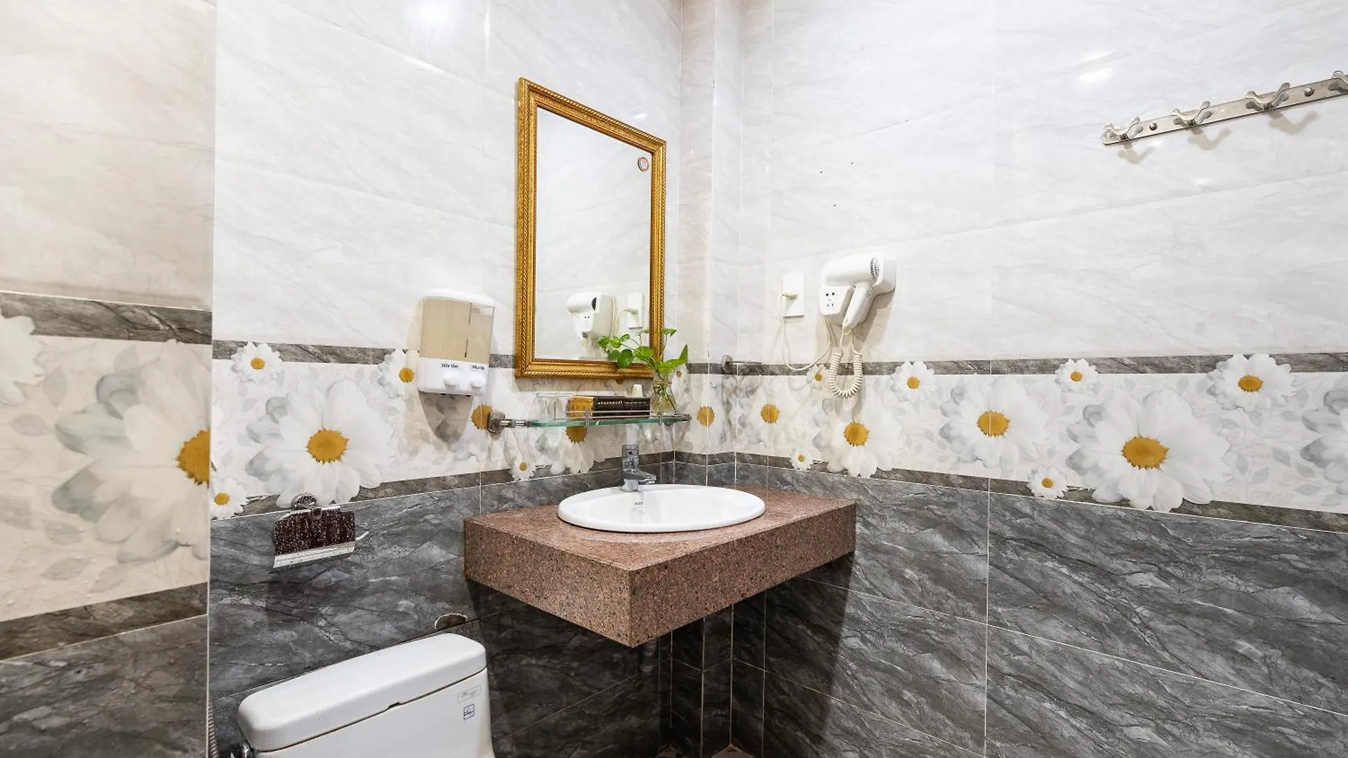 Value Hotel Ho Chi Minh City